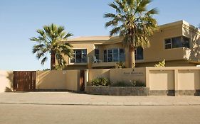 Royal Benguela Guesthouse Swakopmund Exterior photo