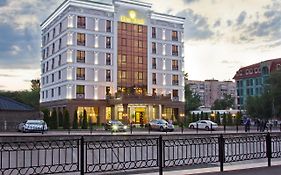 Plaza Hotel Almaty Exterior photo