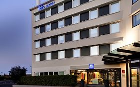 Hotel ibis Budget Clermont Ferrand Centre Montferrand Exterior photo