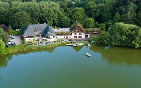 Hotel Fischerklause Am Lutjensee Exterior photo