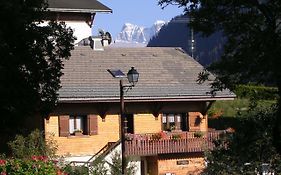 Bed and Breakfast Chalet Peloton à Abondance Exterior photo