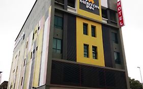 Meriton Inn Kuantan Exterior photo