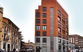 Bb Hotels Aparthotel Isola Milan Exterior photo