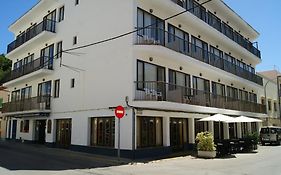 Hotel Hostal Alfonso à Cala Ratjada  Exterior photo