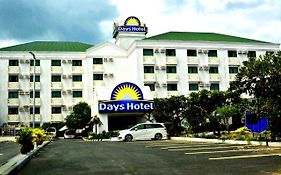 Days Hotel By Wyndham Batangas Exterior photo