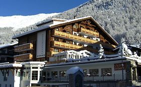 Hotel la Couronne Superior Zermatt Exterior photo