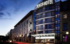 Pentahotel Brunswick Exterior photo