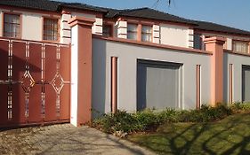 Moshitametsi Guesthouse Kempton Park Exterior photo