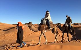 Hôtel Sahara Camel Tours Camp à Merzouga Exterior photo