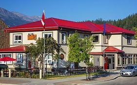 Jasper Downtown Hostel Exterior photo