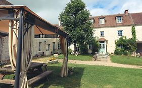 Bed and Breakfast La petite Ferme à Chérence Exterior photo