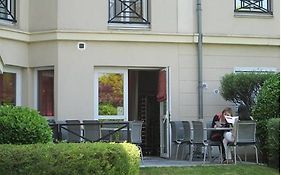 Hôtel ibis Valenciennes Exterior photo