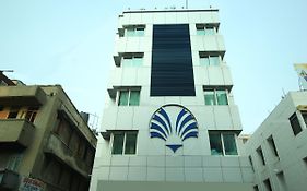 Hôtel Oyo Flagship 312 Near Ashram Road à Ahmedabad Exterior photo
