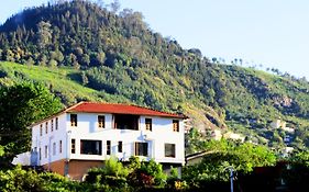 Satya Anand Cottage Pure Veg And Non Alcoholic Hotel Coonoor Exterior photo