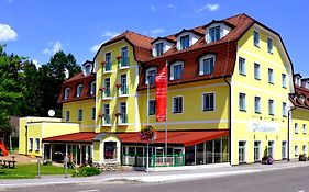 Hotel-Restaurant Kirchenwirt Aigen Aigen im Ennstal Exterior photo