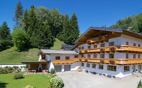 Aparthotel Der Jagdhof à Sankt Johann im Pongau Exterior photo