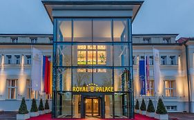 Hôtel Royal Palace à Turčianske Teplice Exterior photo