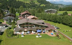 Alpenhotel Landhaus Kuechl Kirchberg en Tyrol Exterior photo