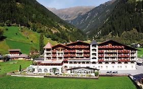 Wellness & Relax Hotel Milderer Hof Neustift im Stubaital Exterior photo