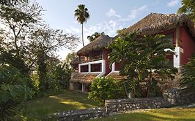 Hôtel Camino Real Tikal‎ Exterior photo