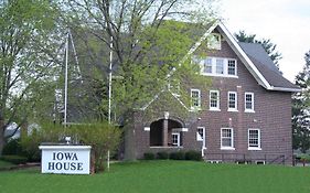 Hôtel Iowa House à Ames Exterior photo
