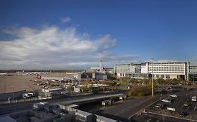 Hotel Radisson Blu Manchester Airport à Hale  Exterior photo