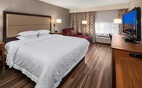 Hampton Inn & Suites Seattle-North/Lynnwood Exterior photo