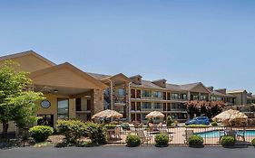 Quality Inn & Suites Sevierville - Pigeon Forge Exterior photo