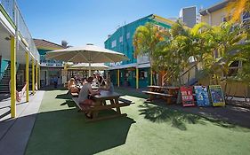 Backpackers In Paradise 18-35 Hostel Gold Coast Exterior photo