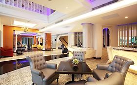 Chillax Resort - SHA Extra Plus Bangkok Exterior photo