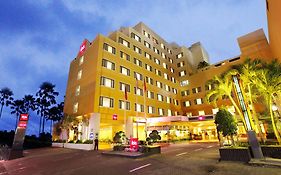 Hotel Ibis Malioboro à Yogyakarta Exterior photo