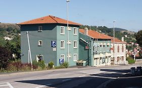 Hotel Relais du Val Vert à Le Puy-en-Velay Exterior photo