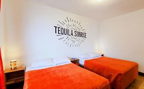 Tequila Sunrise Hostel Ville de Guatemala Exterior photo