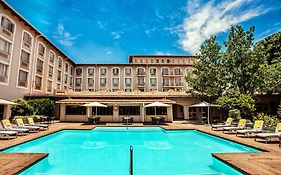 Hotel Garden Court Or Tambo International Airport à Kempton Park Exterior photo