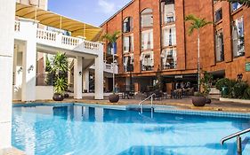 Rio Quente Resorts - Giardino Suites Exterior photo
