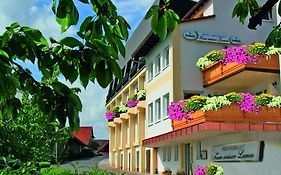 Hotel Zum Weissen Lamm à Rothenberg Exterior photo