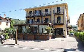 Hotel Al Caval Torri Del Benaco Exterior photo