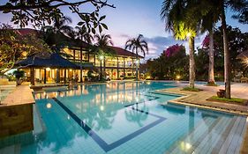 Plagoo Holiday Hotel Nusa Dua  Exterior photo