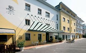 Hotel Diana Jesolo Exterior photo