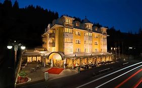 Alpen Suite Hotel Madonna Exterior photo