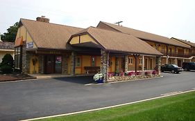 Soudersburg Inn & Suites Lancaster Ronks Exterior photo