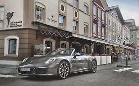 Iris Porsche Hotel & Restaurant Mondsee Exterior photo