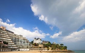 Hotel Le Crystal Dinard Plage Exterior photo