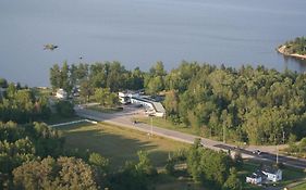 Edgewater Motel And Campground Temiskaming Shores Exterior photo