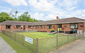 Bed and Breakfast Little Bullocks Farm à Takeley Exterior photo