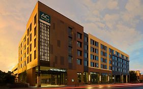 Ac Hotel By Marriott Louisville Downtown Exterior photo