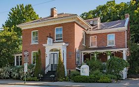 Trinity House Inn Gananoque Exterior photo