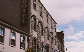 The Farnham Arms Hotel Cavan Exterior photo