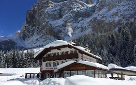 Hotel Rifugio Monti Pallidi à Canazei Exterior photo