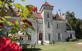 Château des Salles Saint-Fort-sur-Gironde Exterior photo
